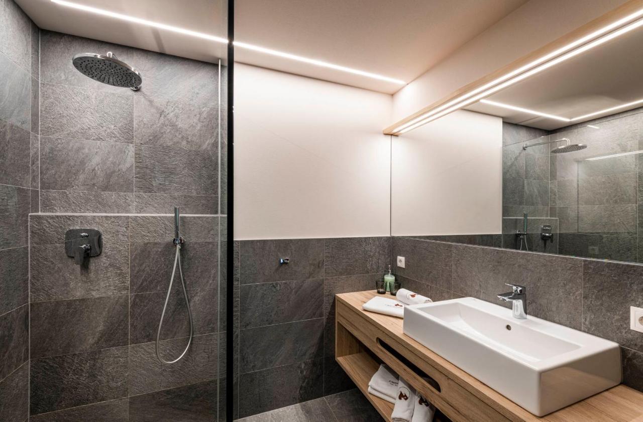 Unterlutaschg-Chalet Appartement Am Hof Slingia Esterno foto