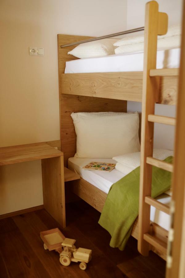 Unterlutaschg-Chalet Appartement Am Hof Slingia Esterno foto